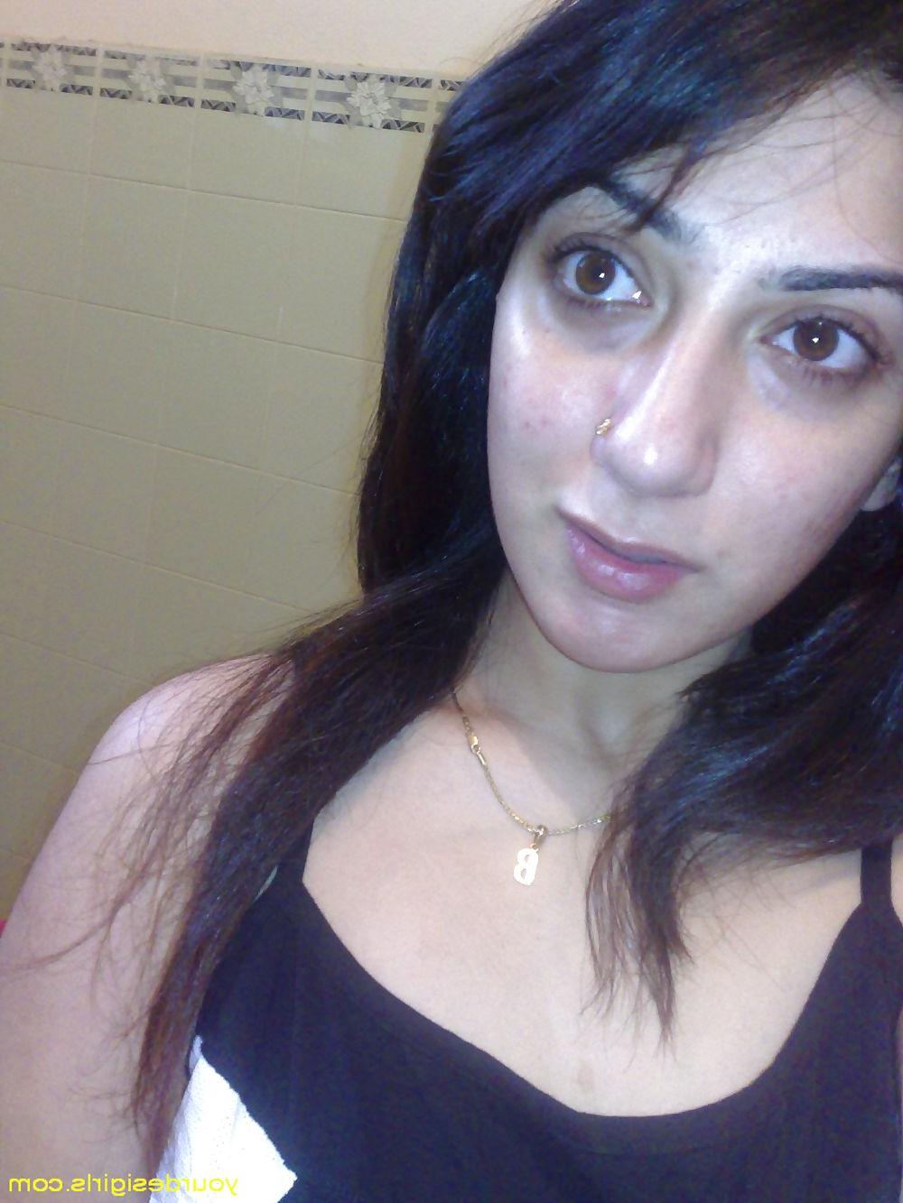 19P New Desi Chick!