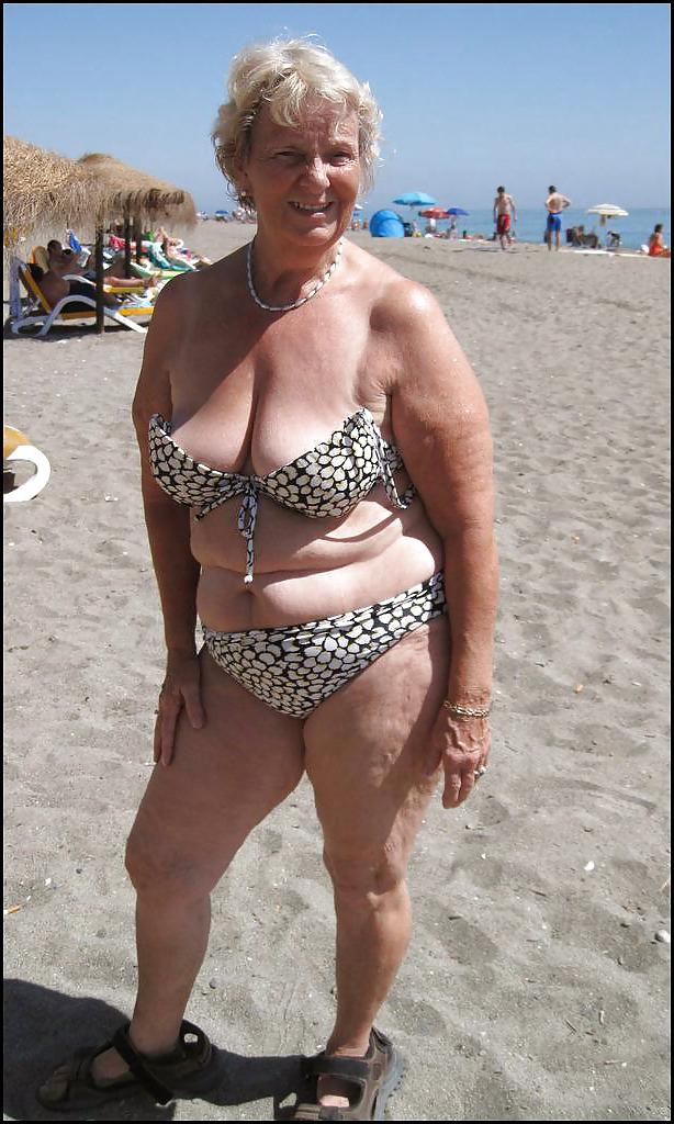 25P Grannies on beach