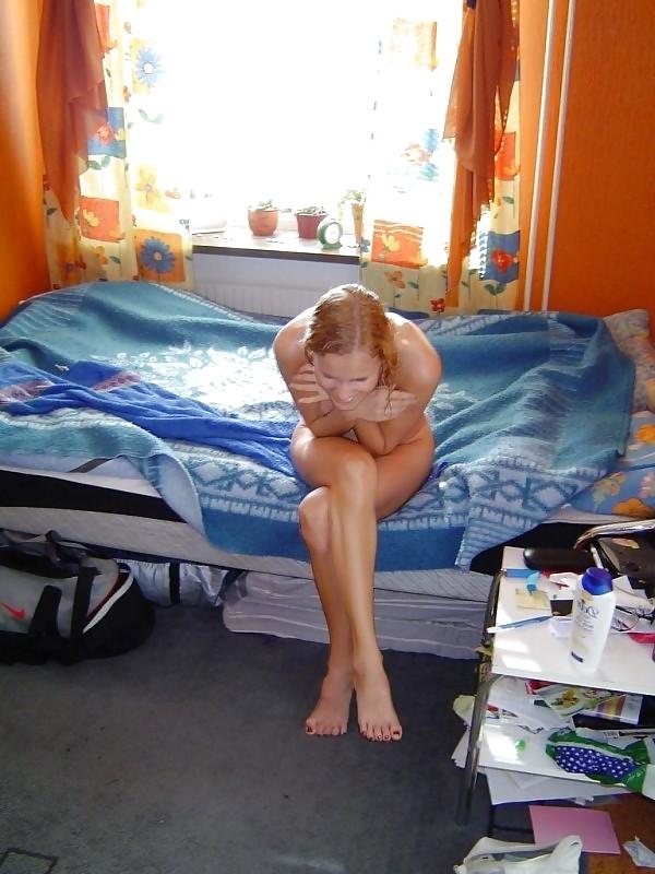 23P Embarassed Girls