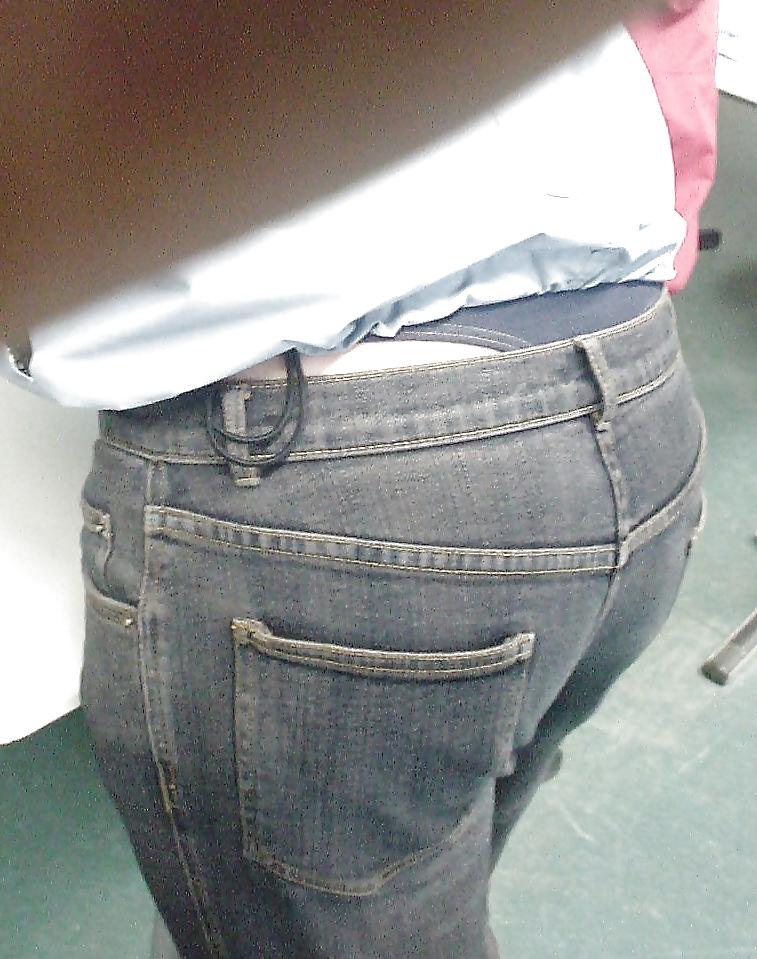 23P I can see your ass...baby!!