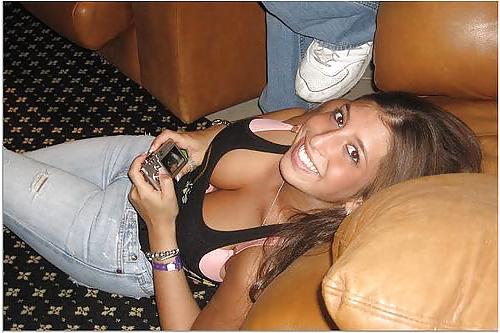9P Busty Amateur Babes