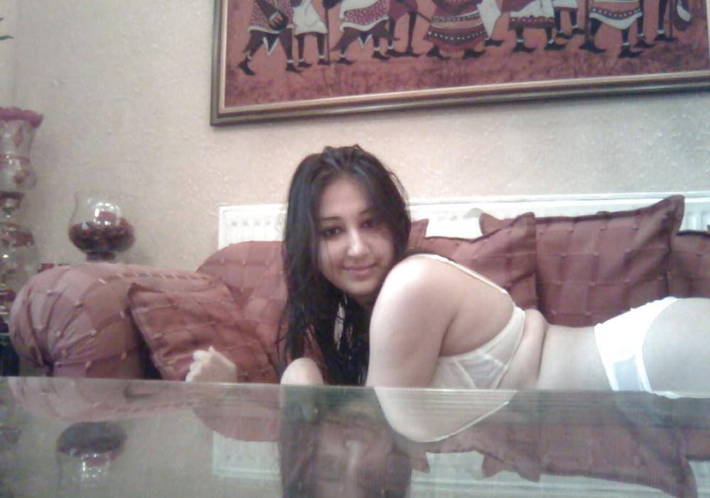 25P Hot Desi Randiya