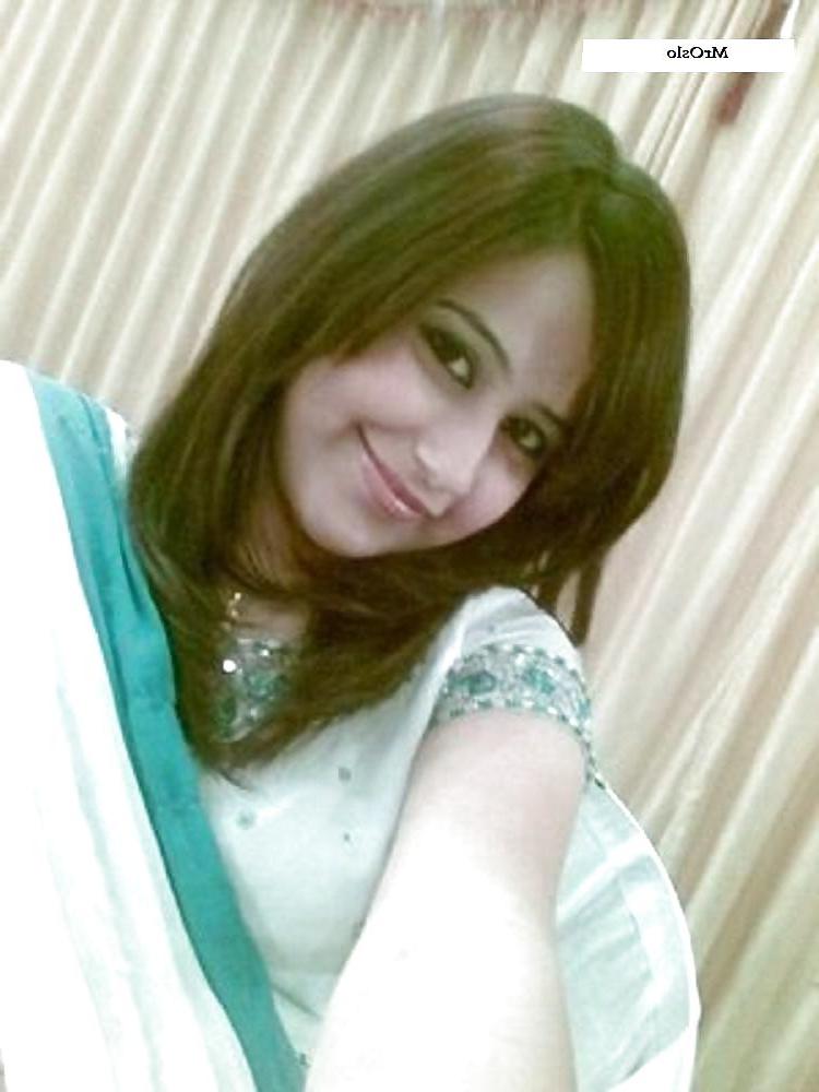 25P Hot Desi Randiya