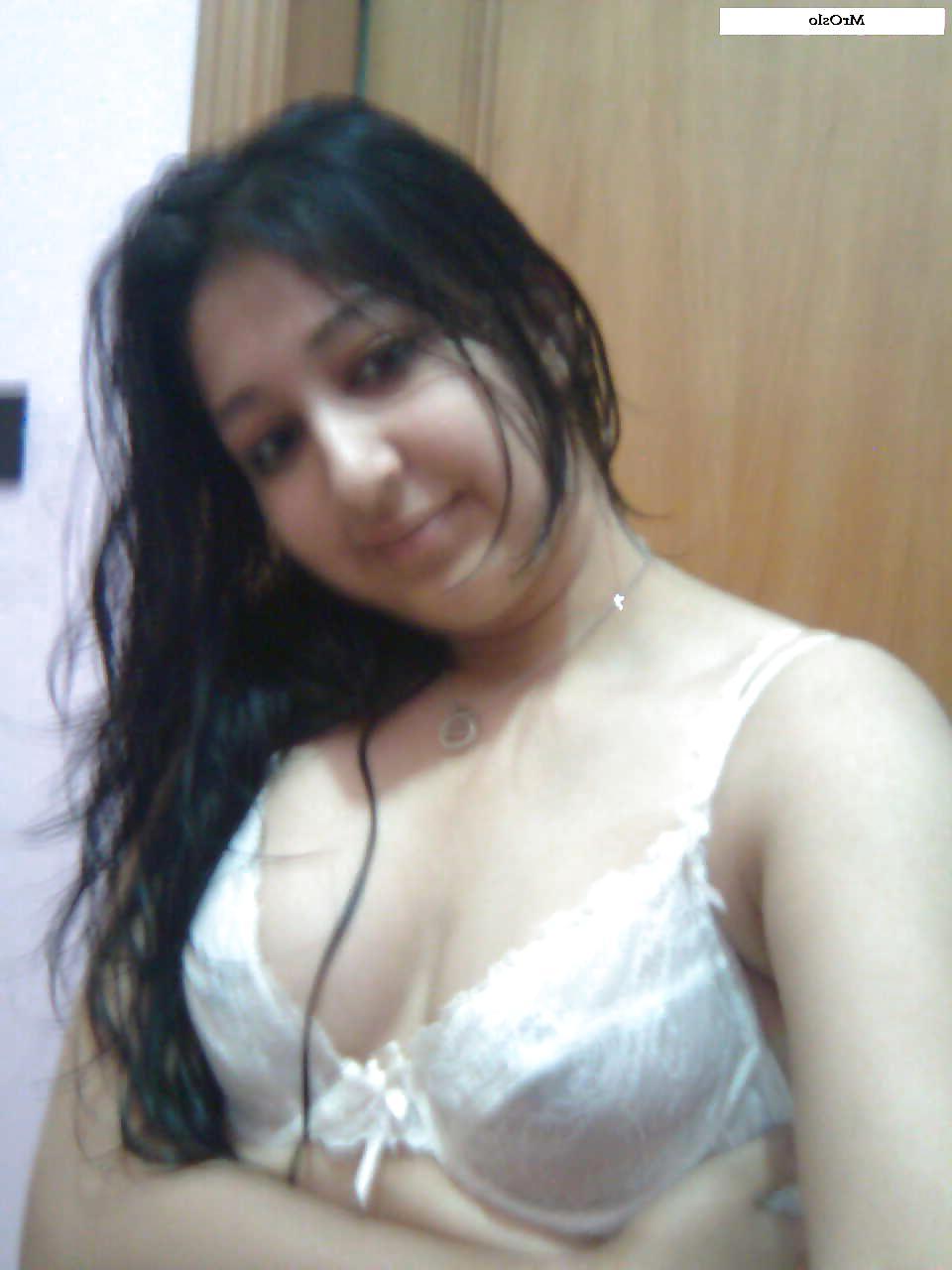 25P Hot Desi Randiya