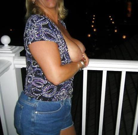 13P My Sexy Wife Loves Spring Break in Florida