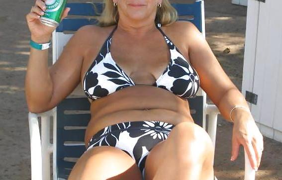 13P My Sexy Wife Loves Spring Break in Florida