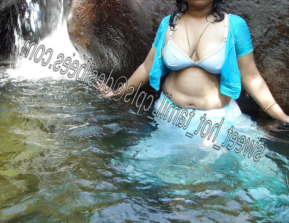 25P South indian bitche outdoor