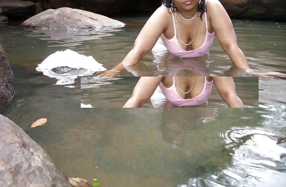 25P South indian bitche outdoor