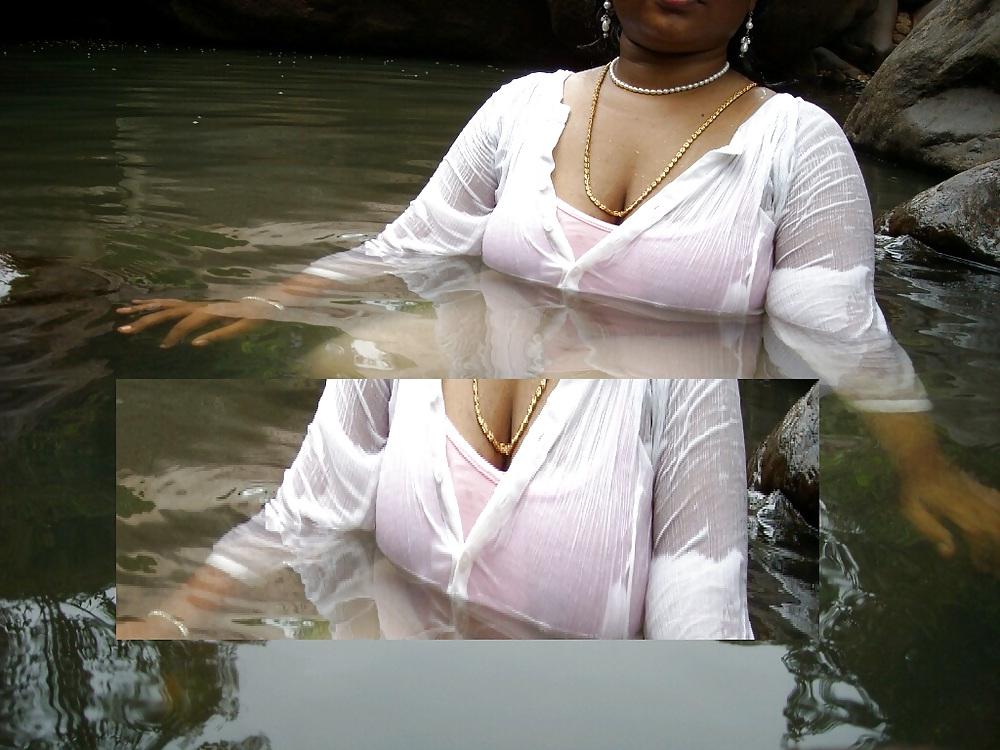 25P South indian bitche outdoor