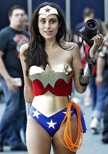 25P Babes of Comic Con 