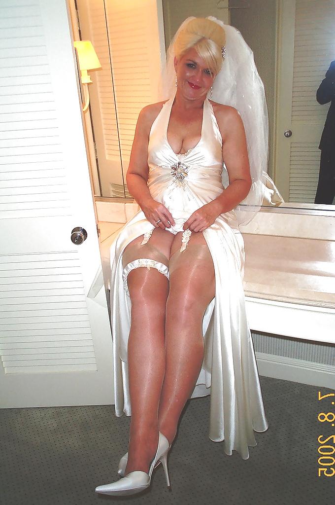 25P MILFs in Stockings having Sexy Fun