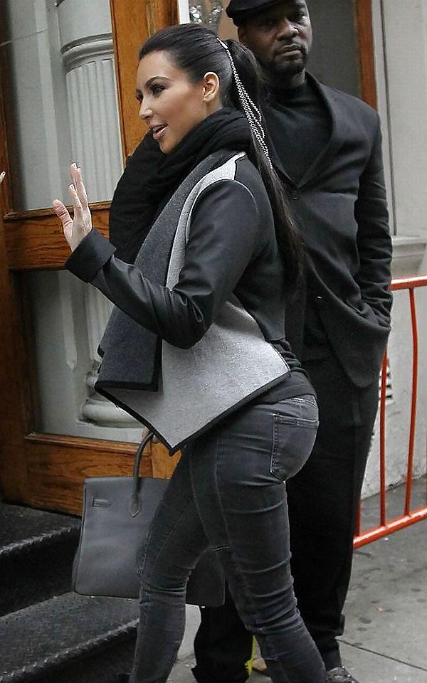 25P Kim kardashians man