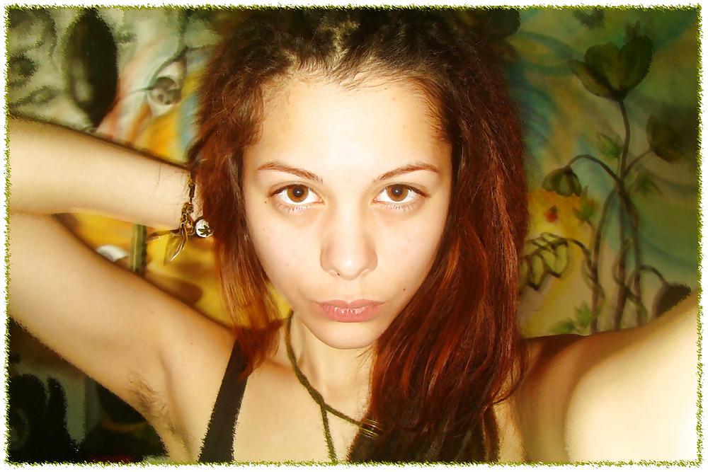 13P Lick her hairy armpits