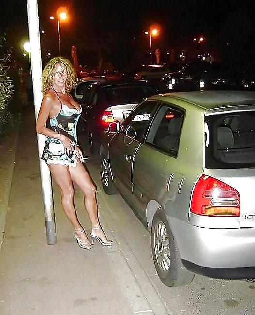 25P Wifes, moms,teens prostitutes on display.