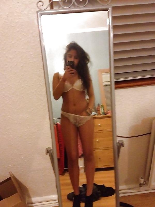 16P Paki chick from London selfshot