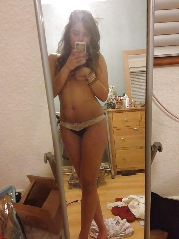 16P Paki chick from London selfshot
