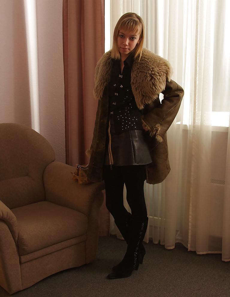 25P Fur girl 16