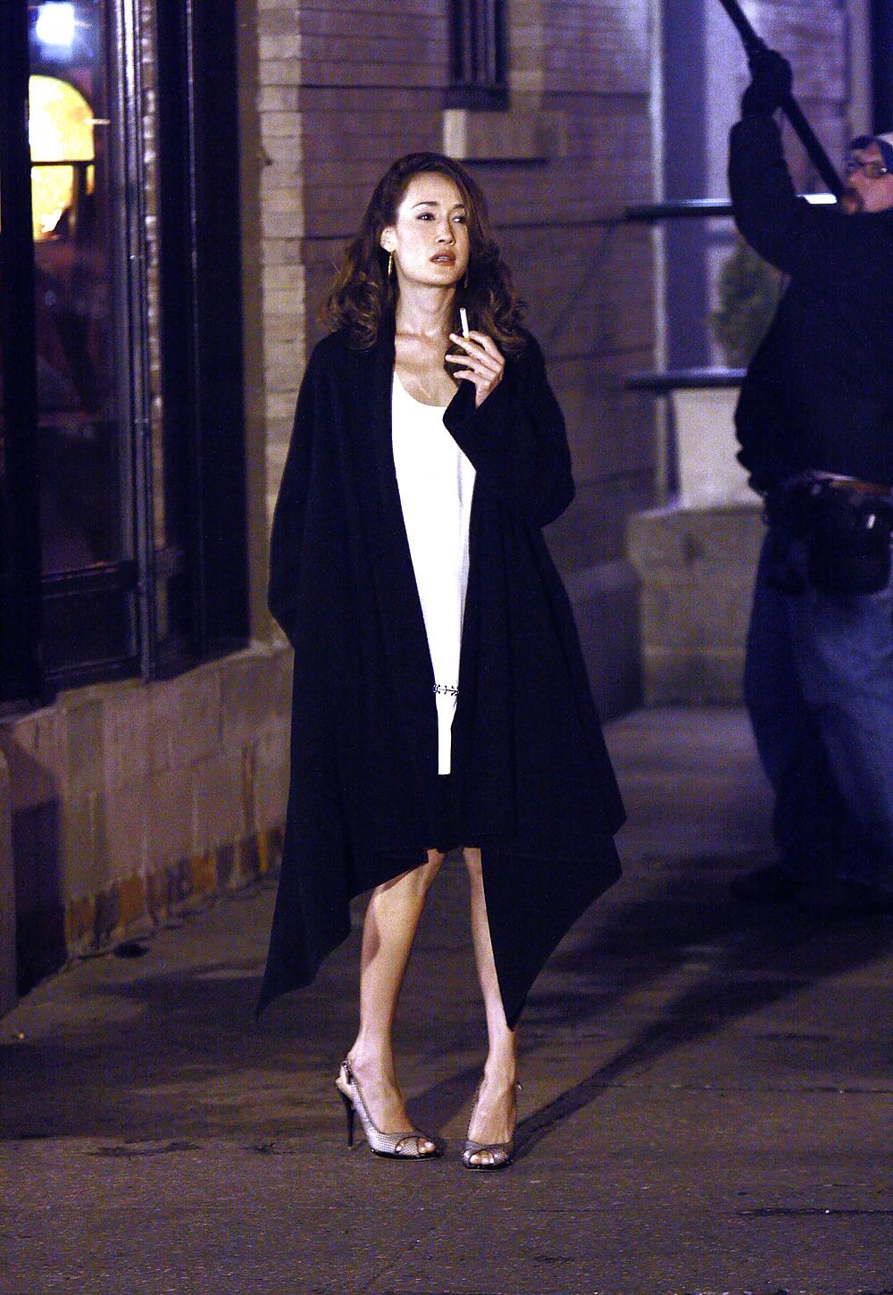 25P Maggie Q Foot Pics