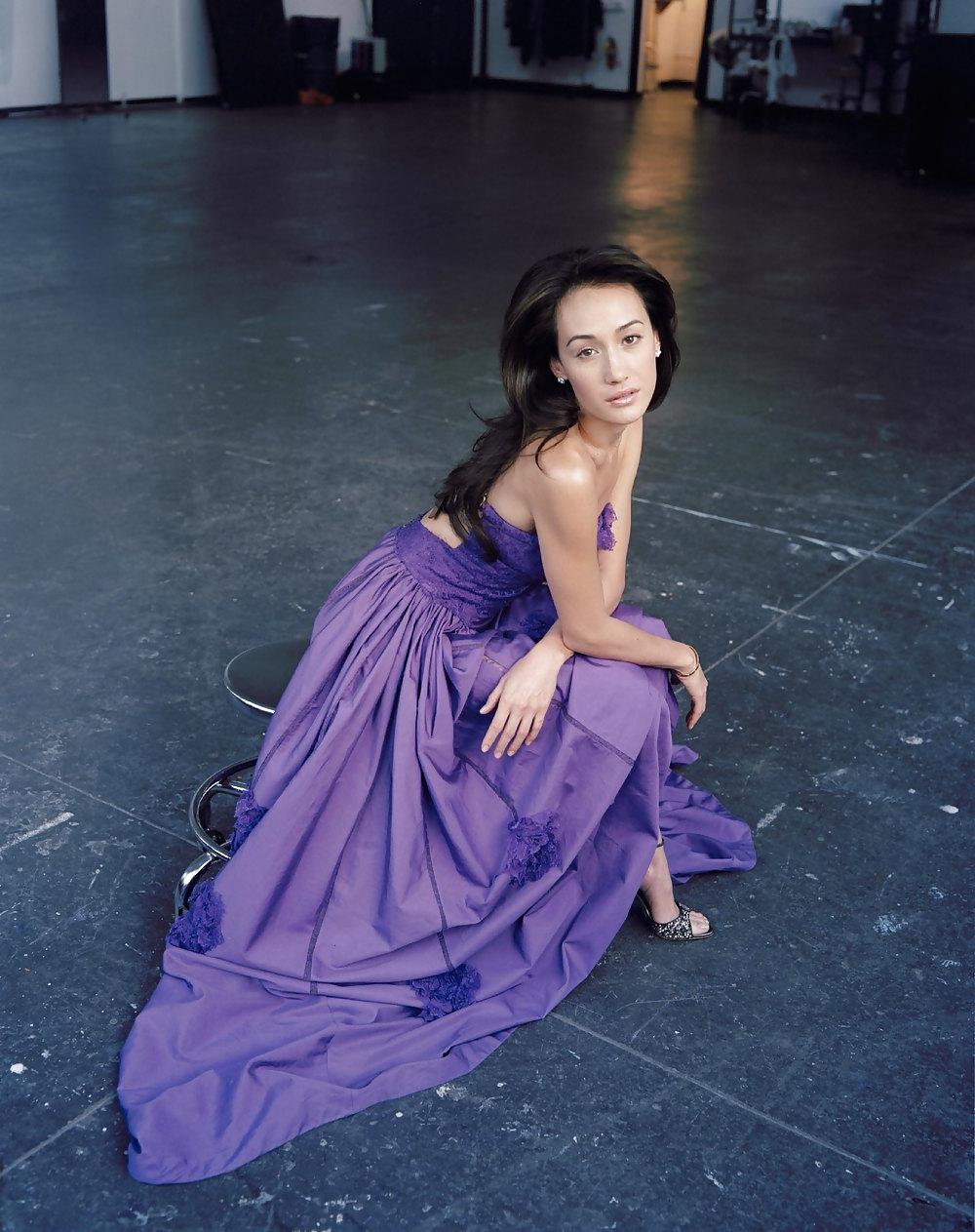 25P Maggie Q Foot Pics