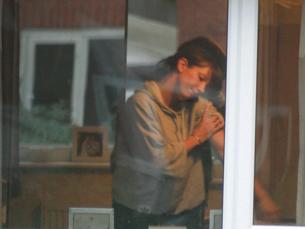 12P Through Neighbours Window