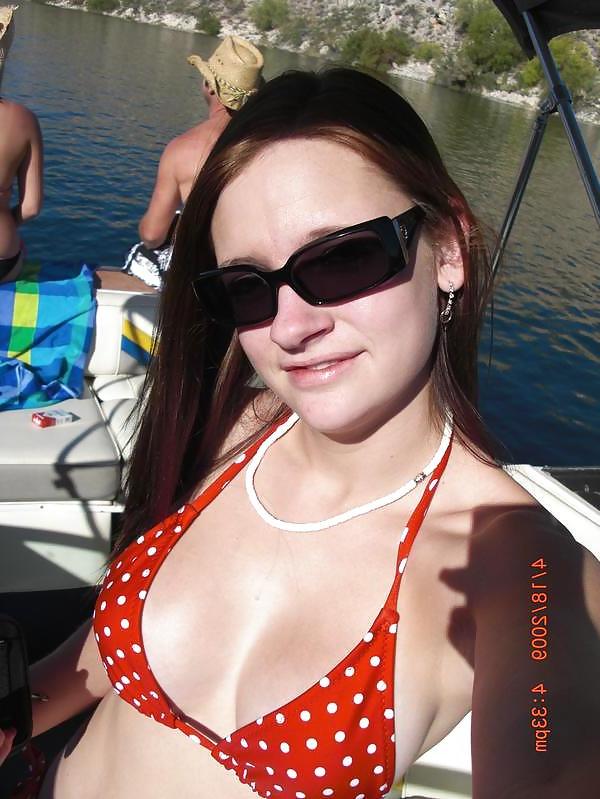 6P Love girls at the lake