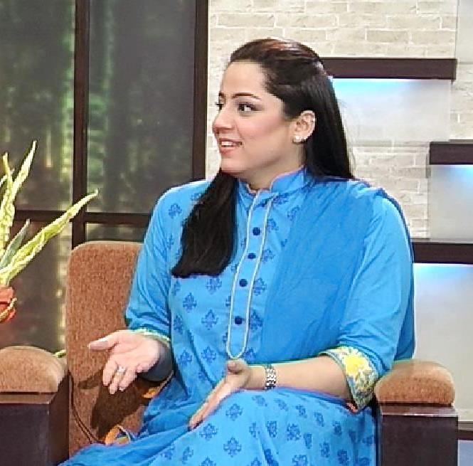 25P Pakistani beauty Milf Najia Baig