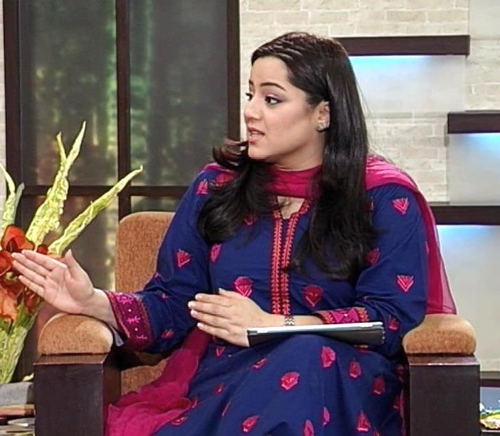 25P Pakistani beauty Milf Najia Baig
