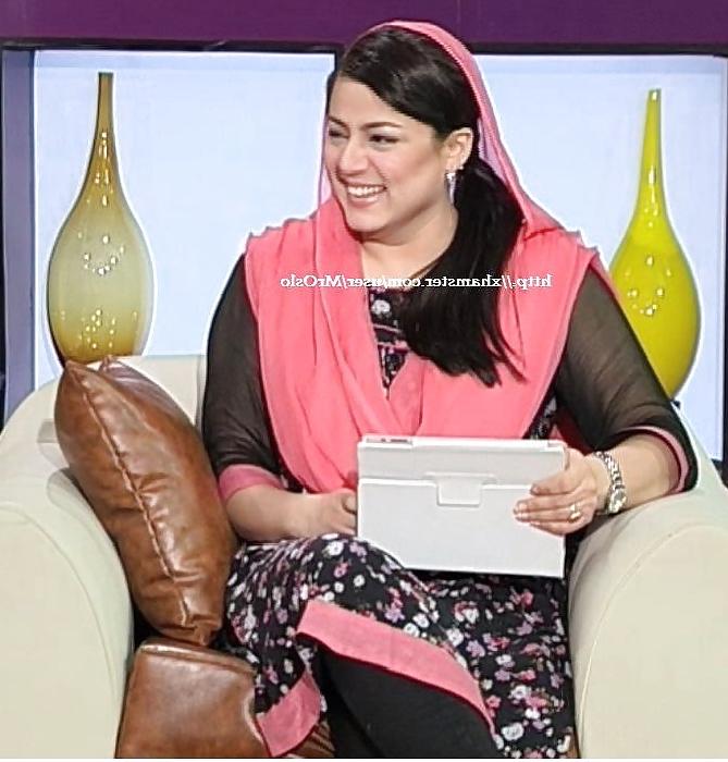 25P Pakistani beauty Milf Najia Baig