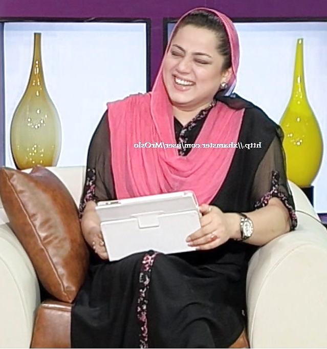 25P Pakistani beauty Milf Najia Baig