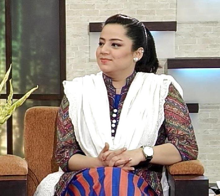25P Pakistani beauty Milf Najia Baig