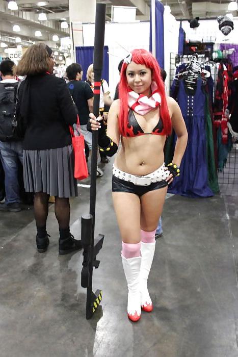 25P Babes of Comic Con 06