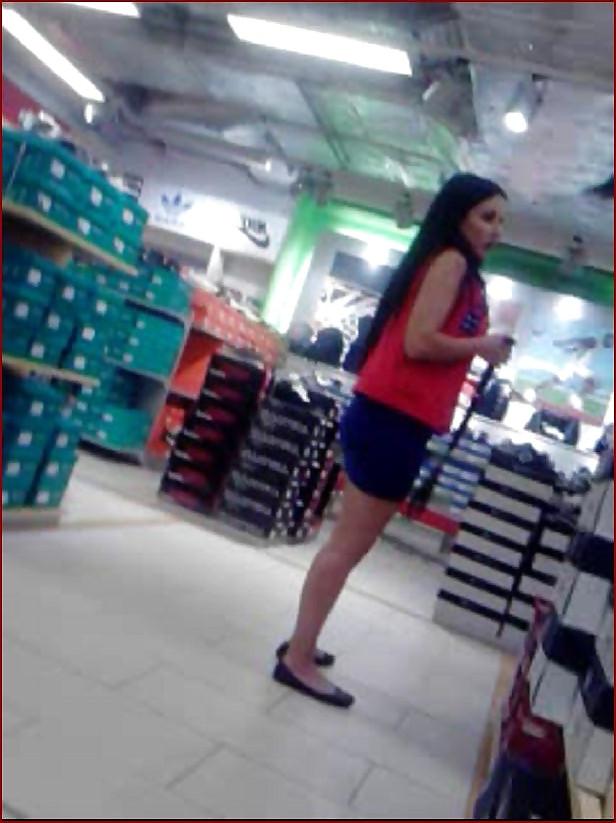 16P See her shaved pussy!
