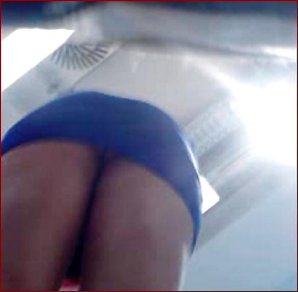 16P See her shaved pussy!