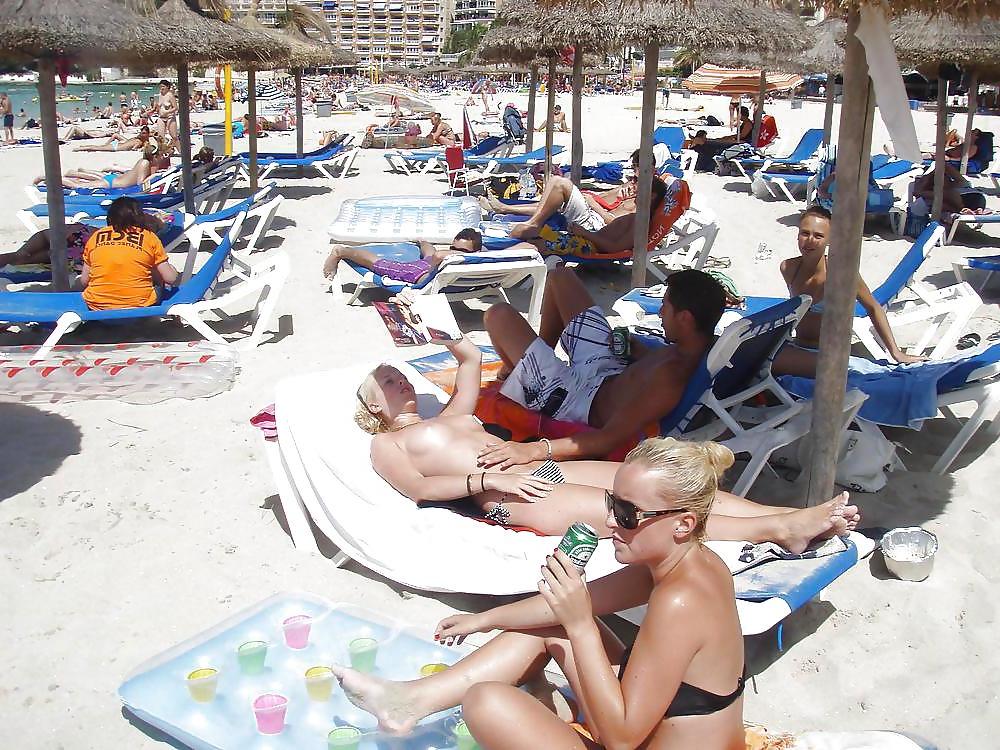 21P Swedish couples on Vacation