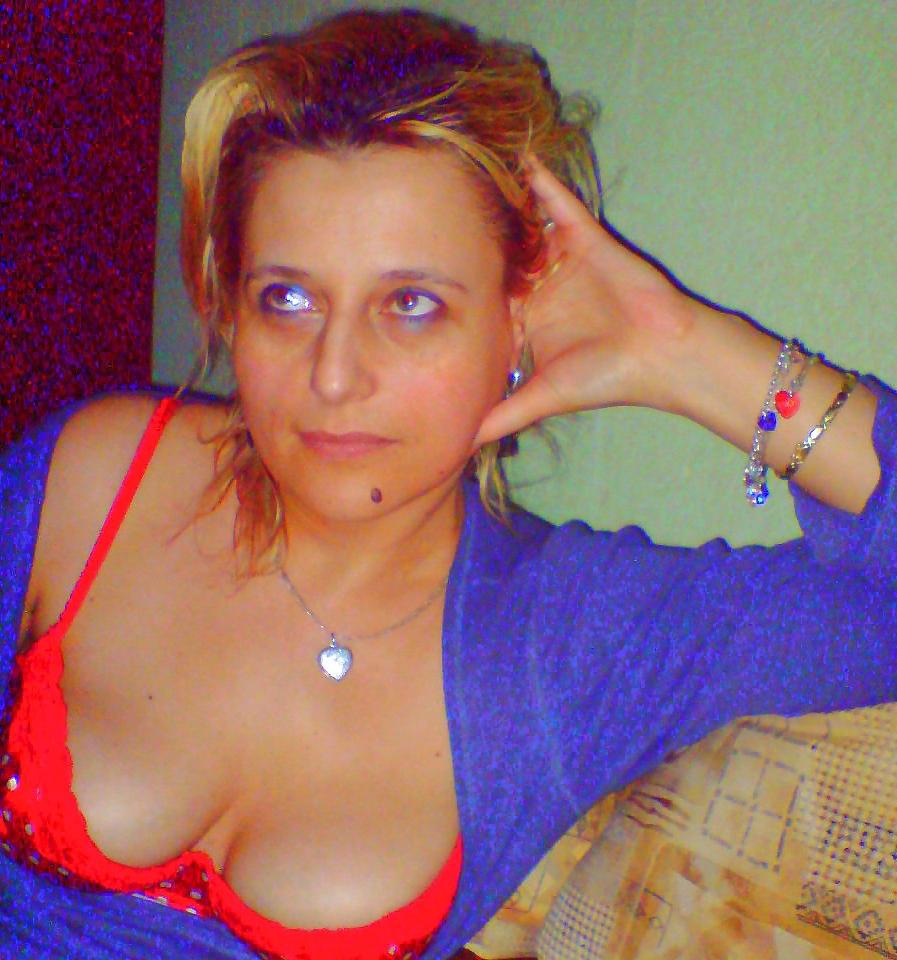 12P Turkish woman: Melike