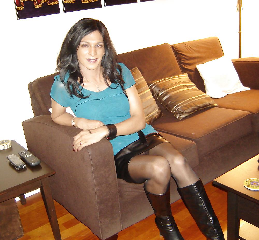18P Desi Indian Babe