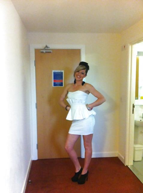 25P Smooth Becky's Self Pics