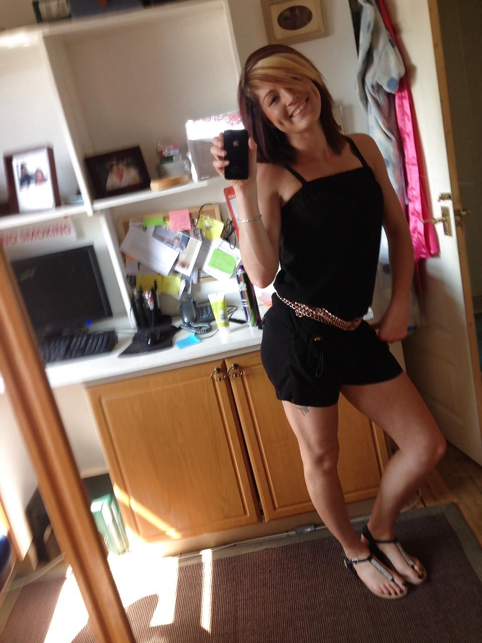 25P Smooth Becky's Self Pics