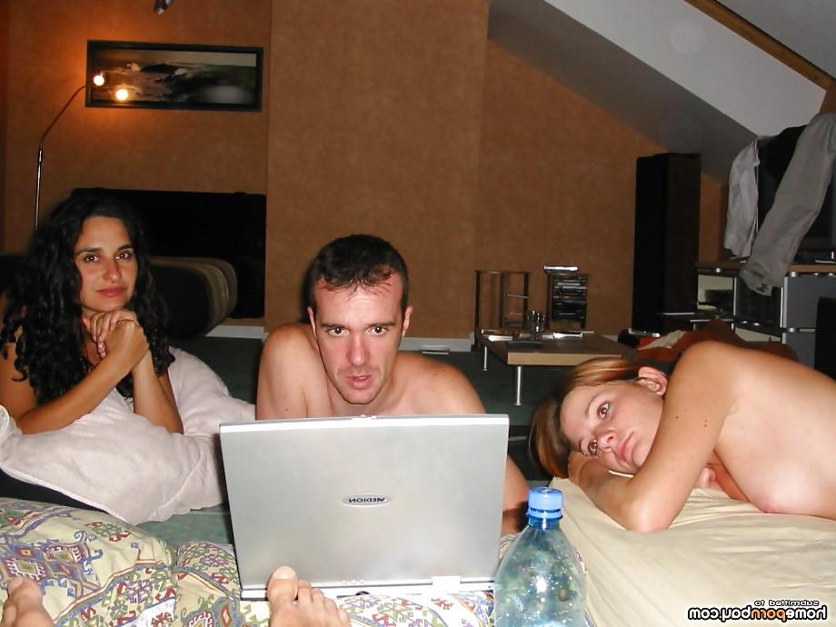 25P Babes sharing hard dicks