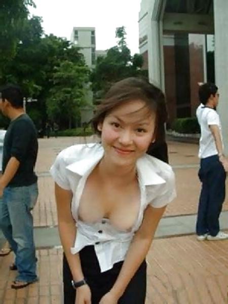 25P Les salopes (downblouse , flashing )
