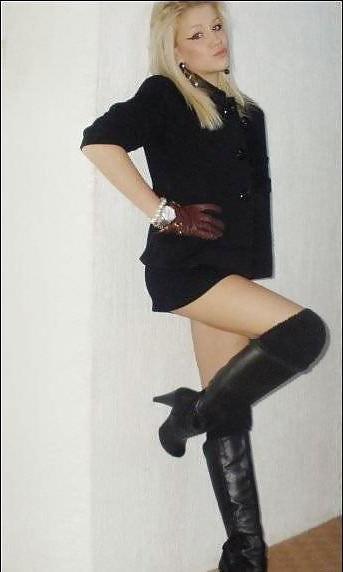 25P Social Network Lesbians From MeetMeMatch