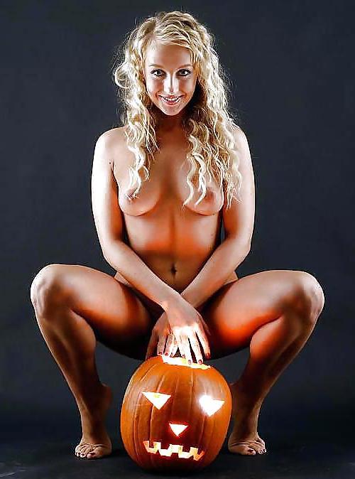 25P Halloween sex
