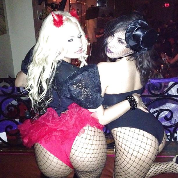 25P Halloween album