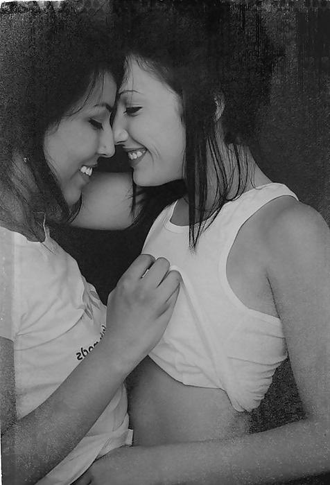 24P Lesbians 16!