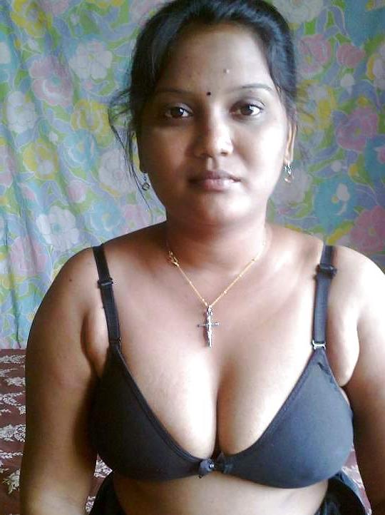 25P Hot desi girls