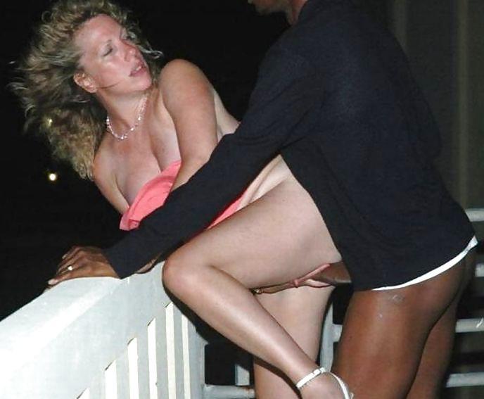 25P White Girls With Black Guys