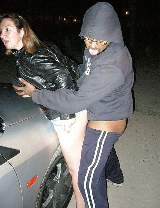 25P White Girls With Black Guys