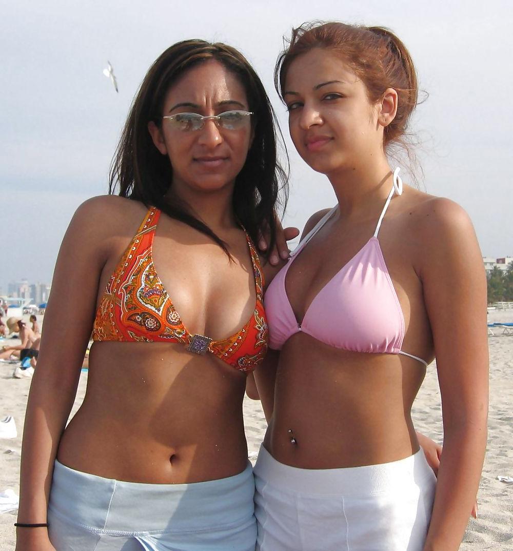 17P Desi Indian Babe