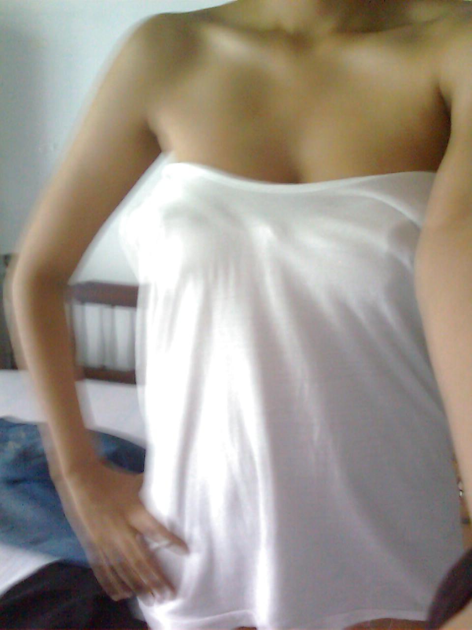25P SL Girl Self Photo Shoot