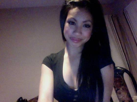 12P Horny Young Asian Self Pics!